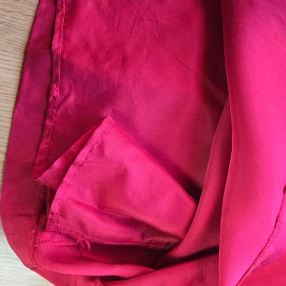 NWT Theory Women One-Shoulder Draped Viscose Silk Blouse S Red Old Money Elegant - Picture 8 of 11